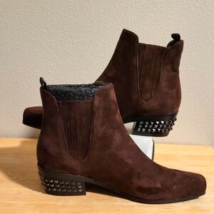 Brown Suede Ankle Boots Size 8 Donald Pliner